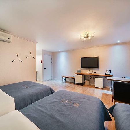 Ost Hotel Chuncheon Zewnętrze zdjęcie