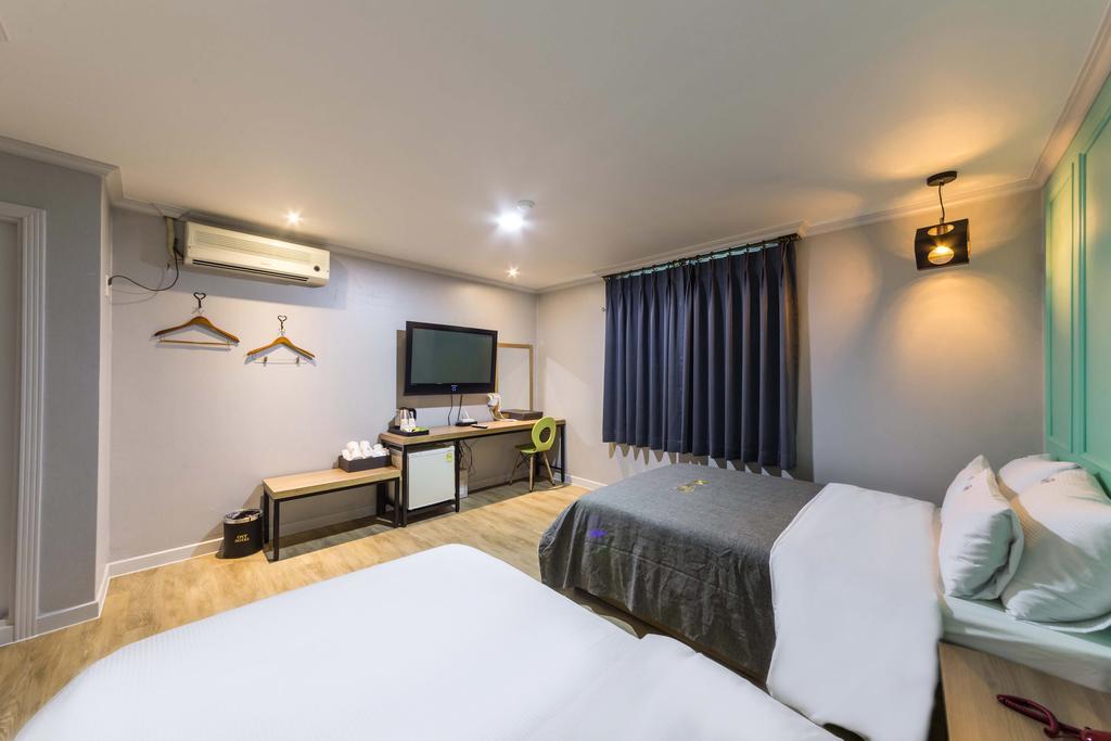 Ost Hotel Chuncheon Zewnętrze zdjęcie