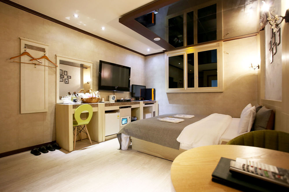 Ost Hotel Chuncheon Zewnętrze zdjęcie