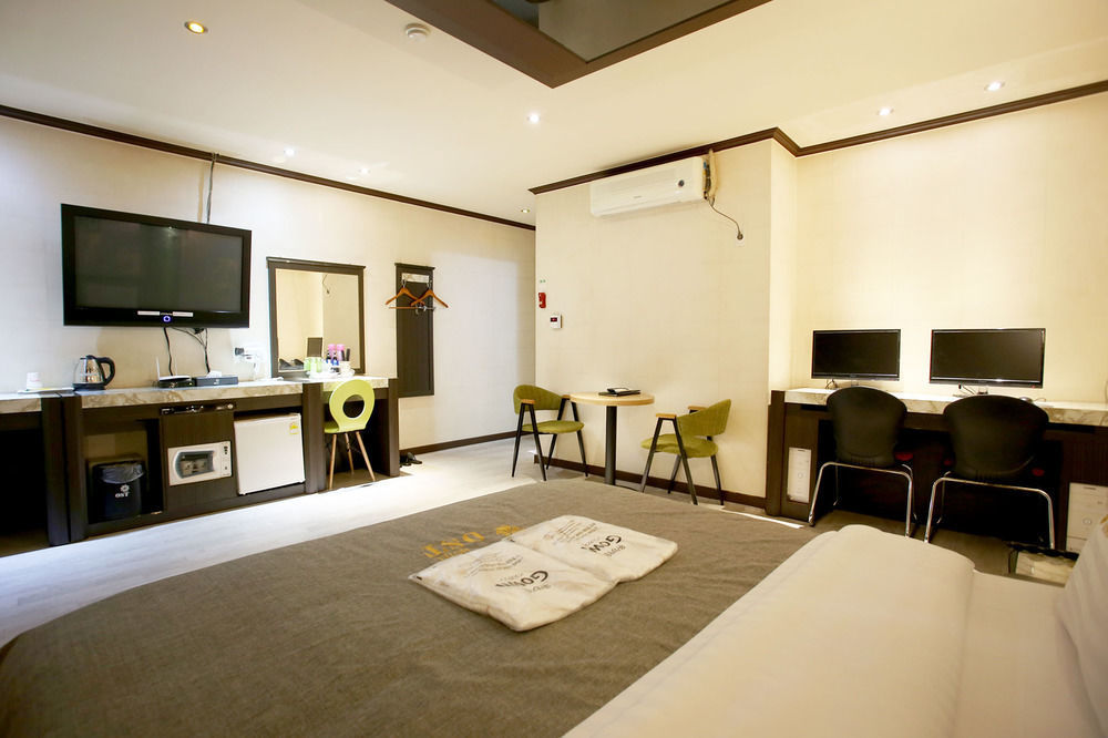 Ost Hotel Chuncheon Zewnętrze zdjęcie