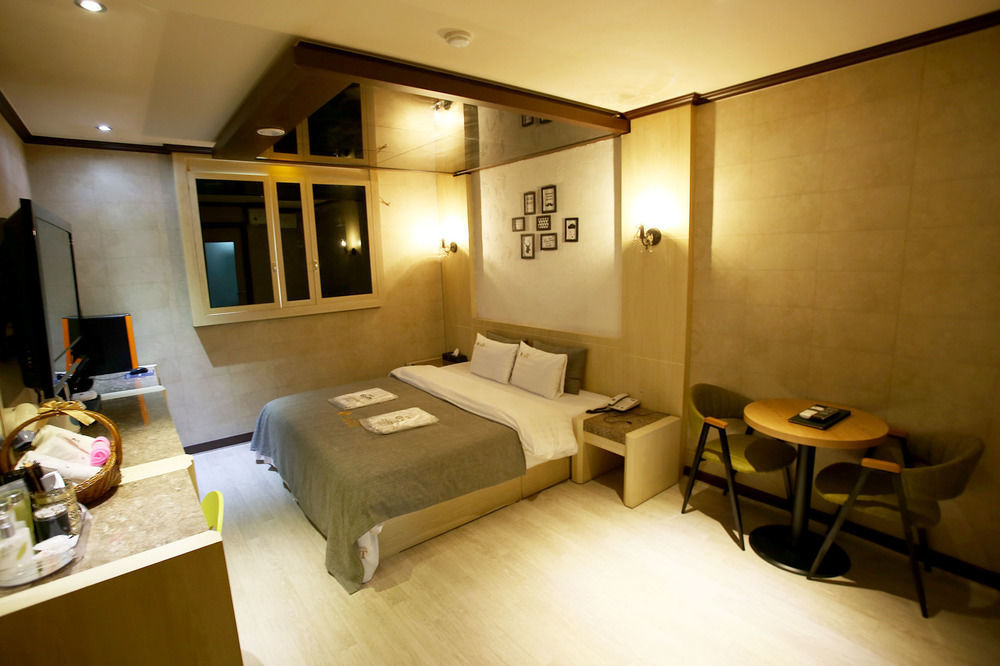 Ost Hotel Chuncheon Zewnętrze zdjęcie