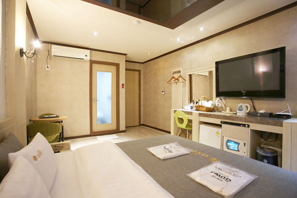 Ost Hotel Chuncheon Zewnętrze zdjęcie