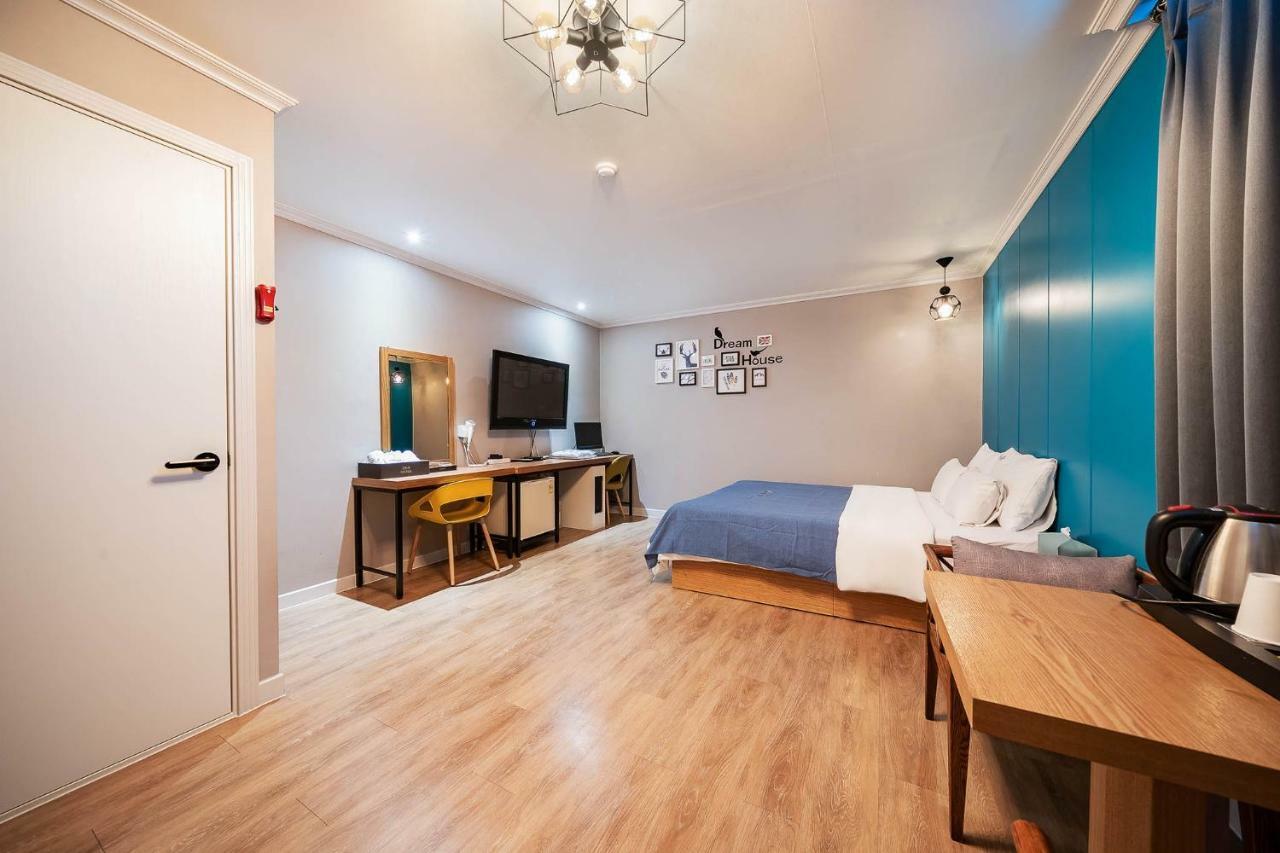 Ost Hotel Chuncheon Zewnętrze zdjęcie
